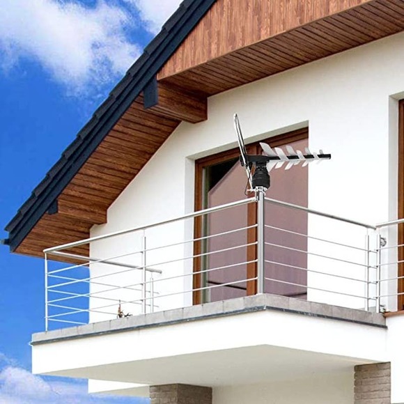 HDTV Antenna with 80 Mile Range, Remote Control with 360 Degree Rotating Head - Picture 7 of 7